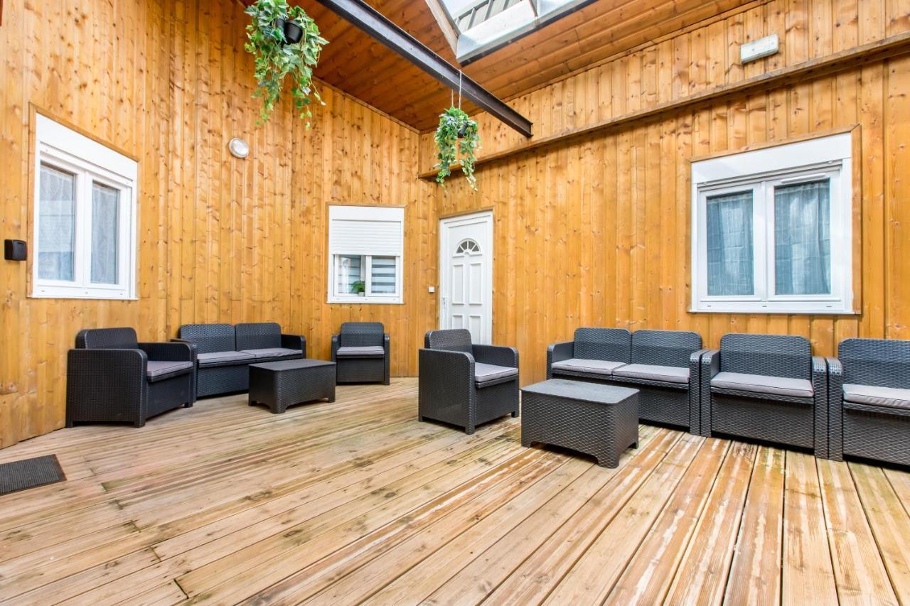 Star Wars Apartment Tourcoing Exterior foto